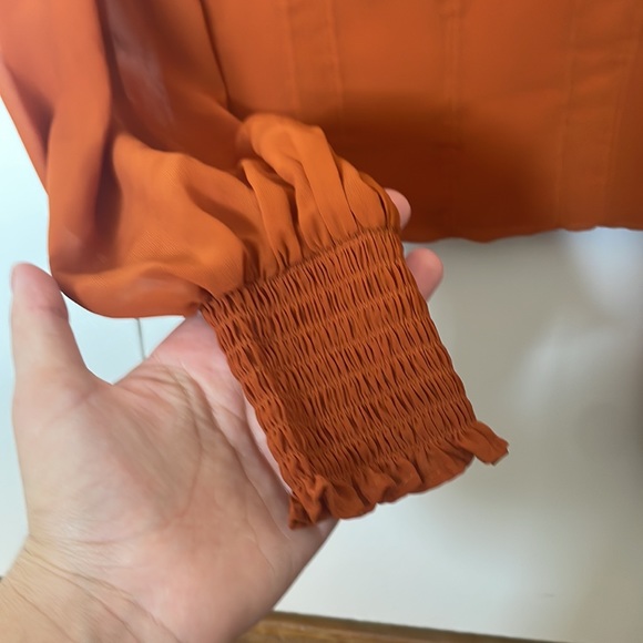 Orange blouse - Picture 3 of 4
